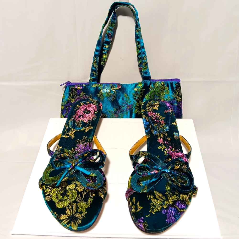 Brocade NWT Women's Sandles with Matching Handled Bag, Size 6, Teal Floral